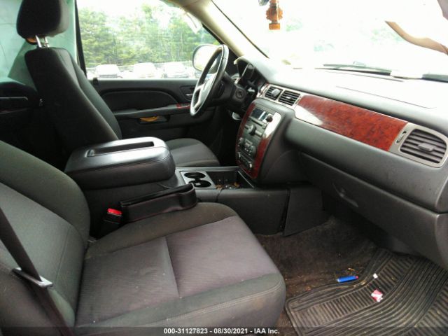 Photo 4 VIN: 1GNSKAE02CR198430 - CHEVROLET TAHOE 