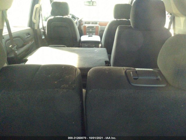 Photo 7 VIN: 1GNSKAE06BR101518 - CHEVROLET TAHOE 