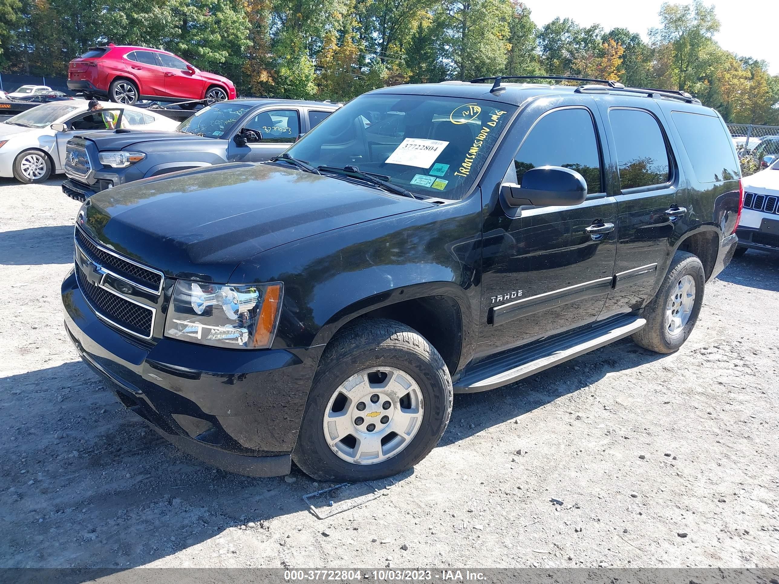 Photo 1 VIN: 1GNSKAE06BR264833 - CHEVROLET TAHOE 