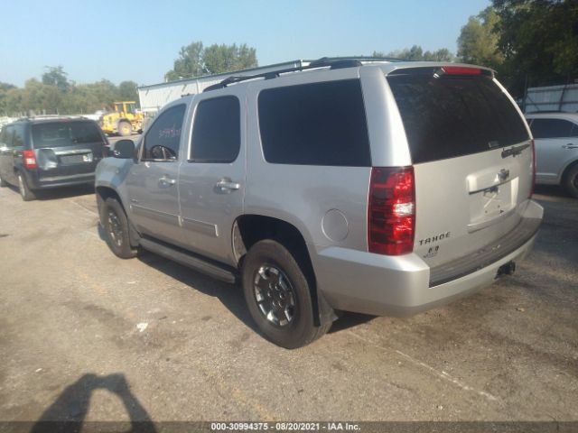 Photo 2 VIN: 1GNSKAE06BR391548 - CHEVROLET TAHOE 