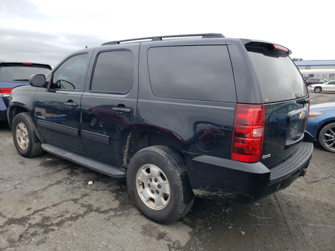 Photo 1 VIN: 1GNSKAE08ER162762 - CHEVROLET TAHOE 