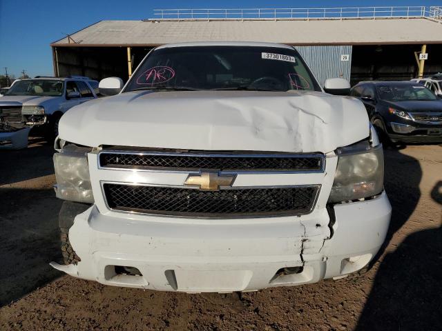 Photo 4 VIN: 1GNSKAE09BR111301 - CHEVROLET TAHOE K150 