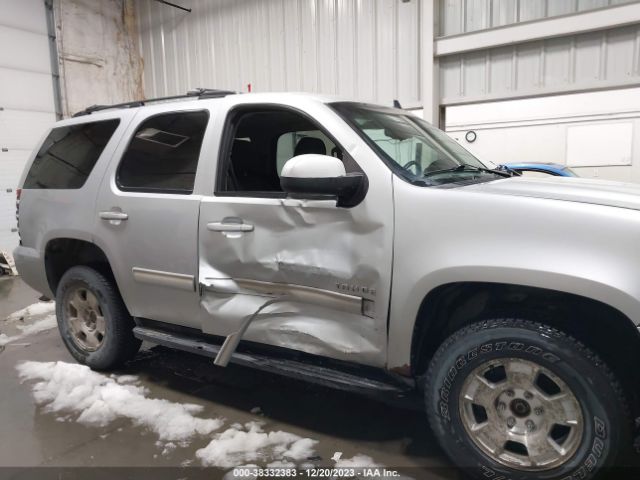 Photo 5 VIN: 1GNSKAE0XDR225858 - CHEVROLET TAHOE 