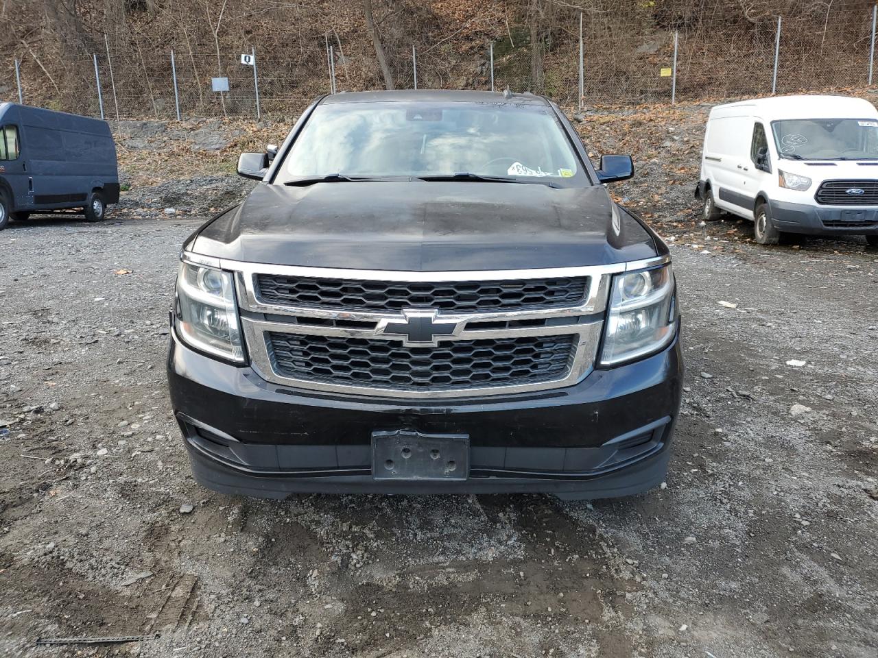 Photo 4 VIN: 1GNSKAKC9FR255516 - CHEVROLET TAHOE 