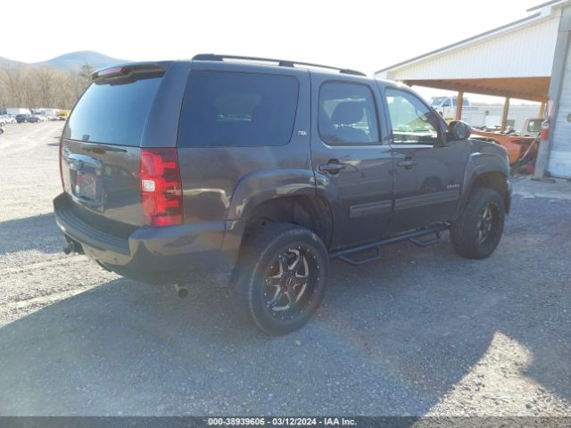 Photo 3 VIN: 1GNSKBE00BR254059 - CHEVROLET TAHOE 