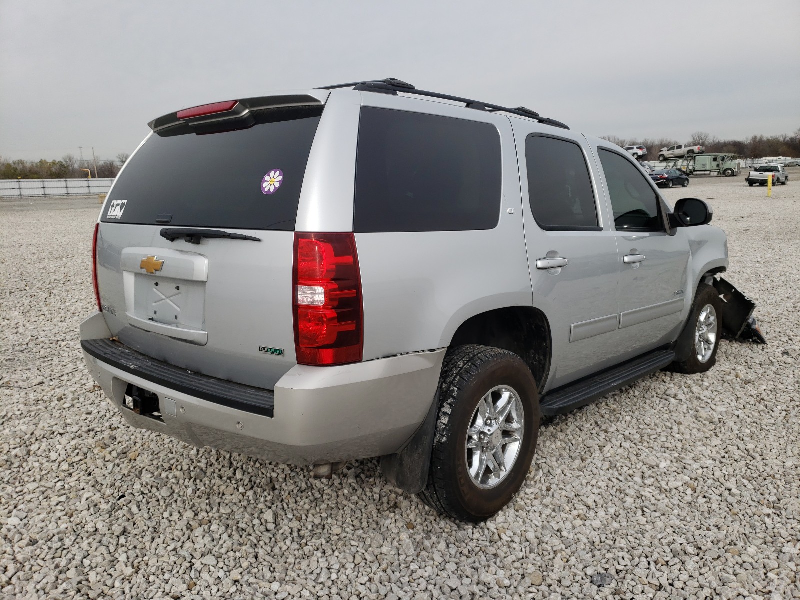 Photo 3 VIN: 1GNSKBE00CR135820 - CHEVROLET TAHOE K150 