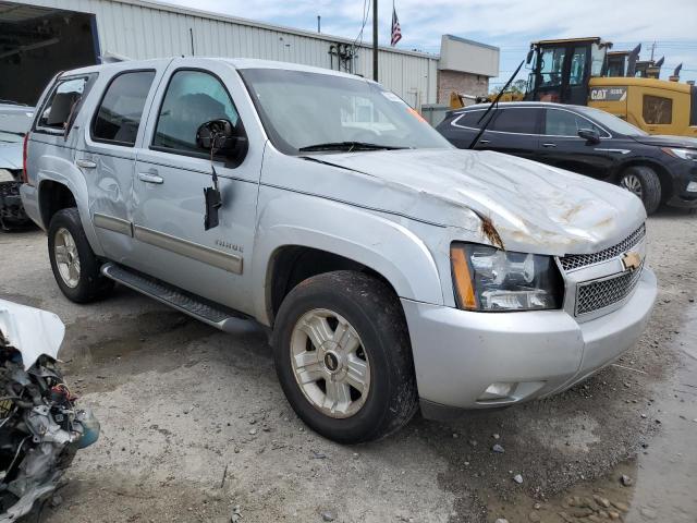 Photo 3 VIN: 1GNSKBE00CR323401 - CHEVROLET TAHOE K150 