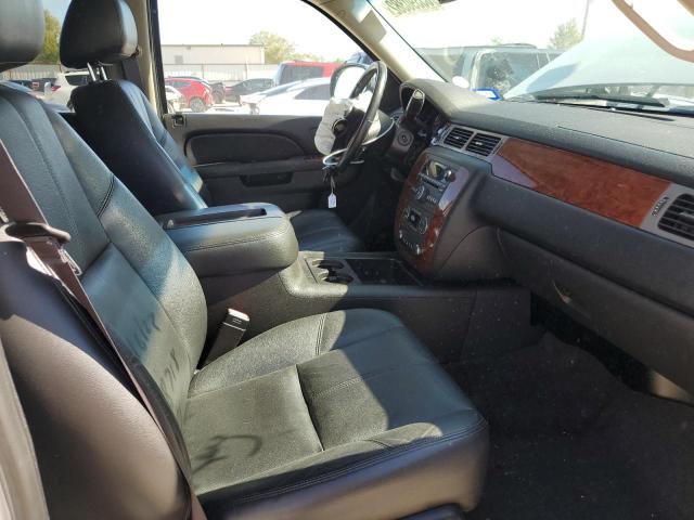 Photo 4 VIN: 1GNSKBE00DR361146 - CHEVROLET TAHOE K150 