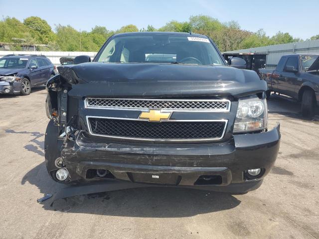 Photo 4 VIN: 1GNSKBE02DR128983 - CHEVROLET TAHOE 