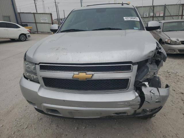 Photo 4 VIN: 1GNSKBE02DR227948 - CHEVROLET TAHOE K150 