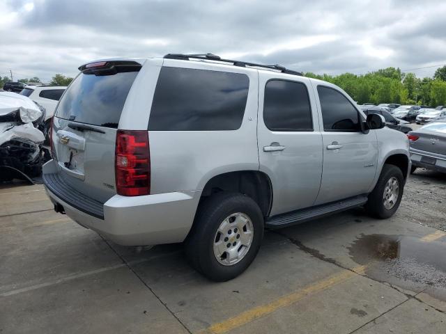 Photo 2 VIN: 1GNSKBE03BR303836 - CHEVROLET TAHOE K150 