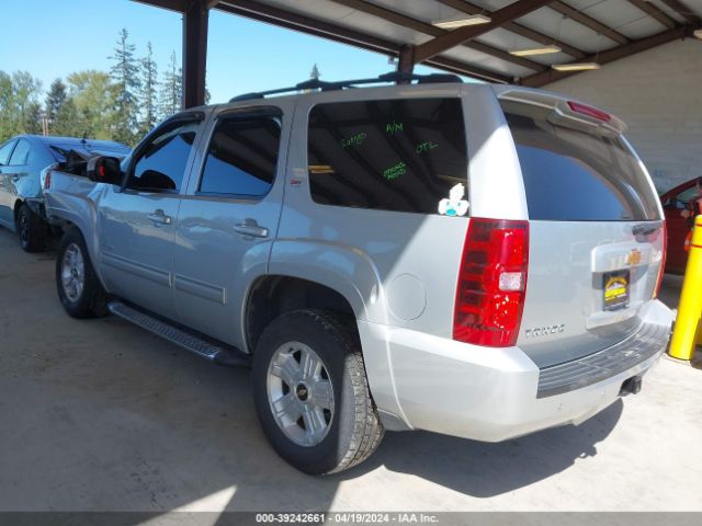 Photo 2 VIN: 1GNSKBE03CR312473 - CHEVROLET TAHOE 