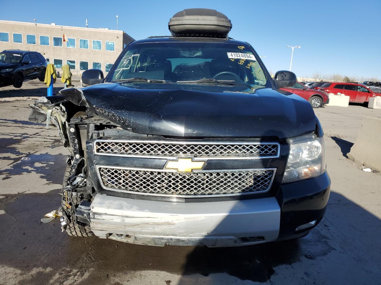 Photo 4 VIN: 1GNSKBE03DR332210 - CHEVROLET TAHOE 