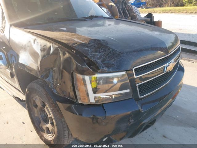 Photo 5 VIN: 1GNSKBE04BR300802 - CHEVROLET TAHOE 