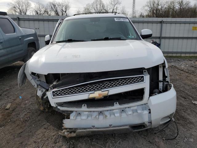 Photo 4 VIN: 1GNSKBE04BR332228 - CHEVROLET TAHOE 