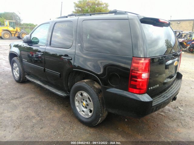 Photo 2 VIN: 1GNSKBE04DR332801 - CHEVROLET TAHOE 