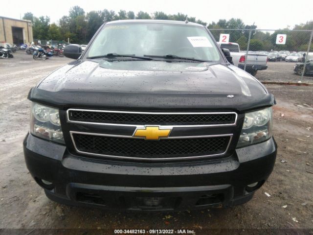 Photo 5 VIN: 1GNSKBE04DR332801 - CHEVROLET TAHOE 