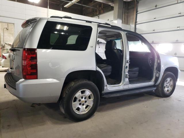 Photo 2 VIN: 1GNSKBE04DR342776 - CHEVROLET TAHOE 