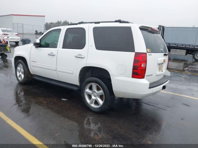 Photo 2 VIN: 1GNSKBE04ER178219 - CHEVROLET TAHOE 