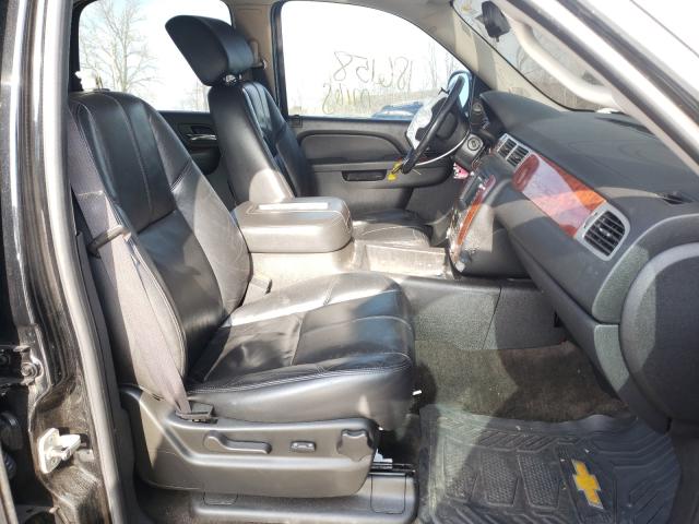 Photo 4 VIN: 1GNSKBE05BR252257 - CHEVROLET TAHOE K150 