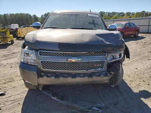 Photo 4 VIN: 1GNSKBE05BR292855 - CHEVROLET TAHOE 