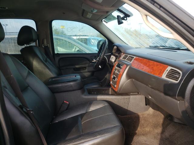 Photo 4 VIN: 1GNSKBE05BR353024 - CHEVROLET TAHOE K150 