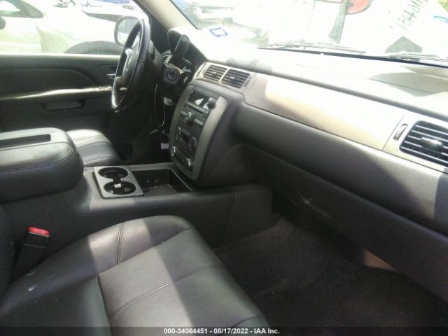 Photo 4 VIN: 1GNSKBE05CR185175 - CHEVROLET TAHOE 