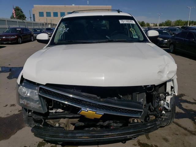 Photo 4 VIN: 1GNSKBE05DR310175 - CHEVROLET TAHOE 