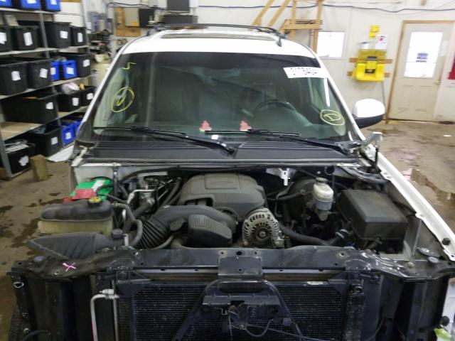 Photo 6 VIN: 1GNSKBE05ER152440 - CHEVROLET TAHOE K150 