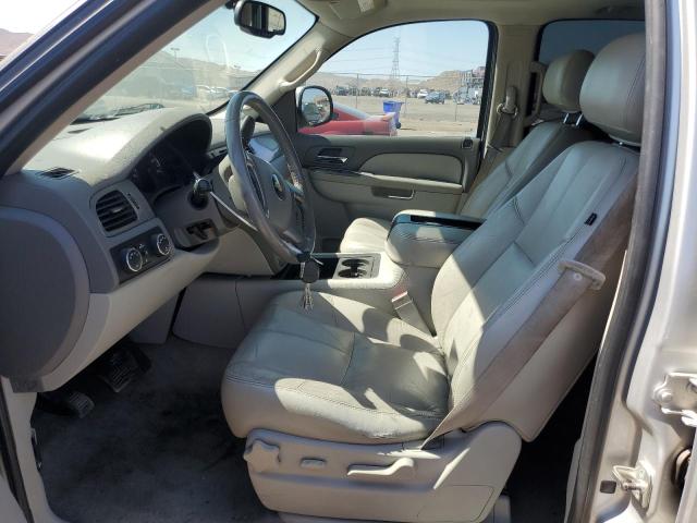 Photo 6 VIN: 1GNSKBE06BR127865 - CHEVROLET TAHOE 