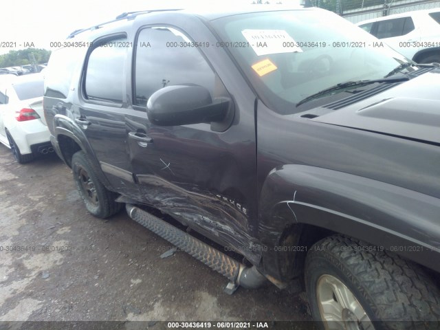 Photo 5 VIN: 1GNSKBE06BR267981 - CHEVROLET TAHOE 