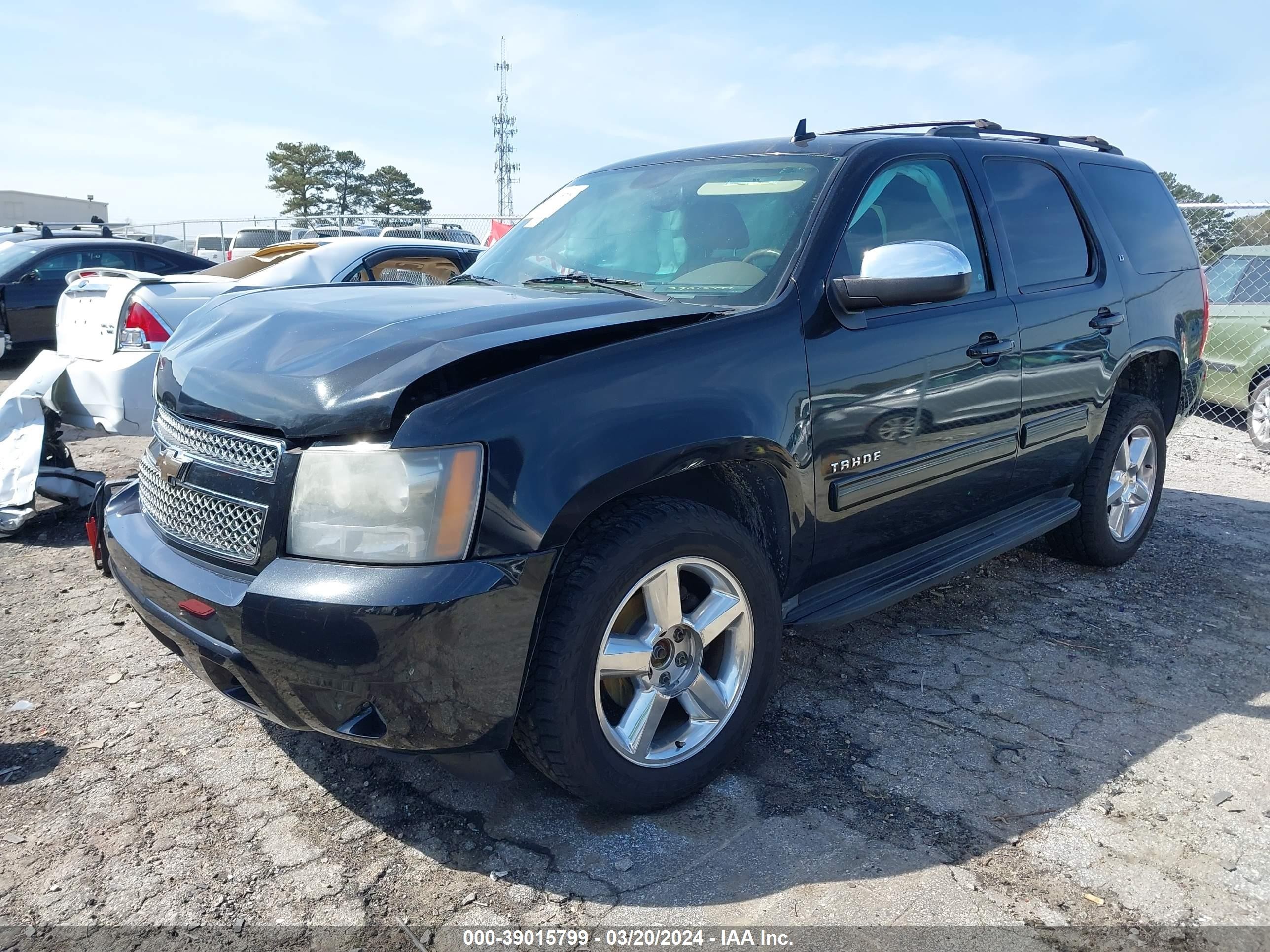 Photo 1 VIN: 1GNSKBE06BR277457 - CHEVROLET TAHOE 