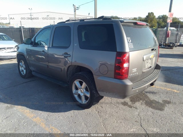 Photo 2 VIN: 1GNSKBE06CR234058 - CHEVROLET TAHOE 