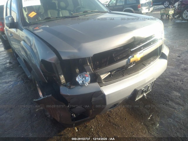 Photo 5 VIN: 1GNSKBE06CR310409 - CHEVROLET TAHOE 