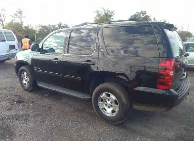 Photo 2 VIN: 1GNSKBE06DR320696 - CHEVROLET TAHOE 