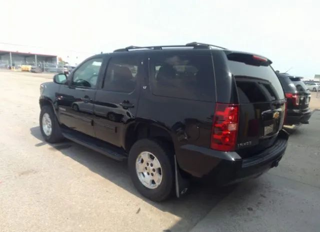 Photo 2 VIN: 1GNSKBE06DR330788 - CHEVROLET TAHOE 