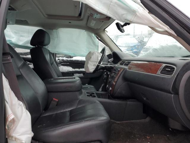 Photo 6 VIN: 1GNSKBE06DR332380 - CHEVROLET TAHOE K150 