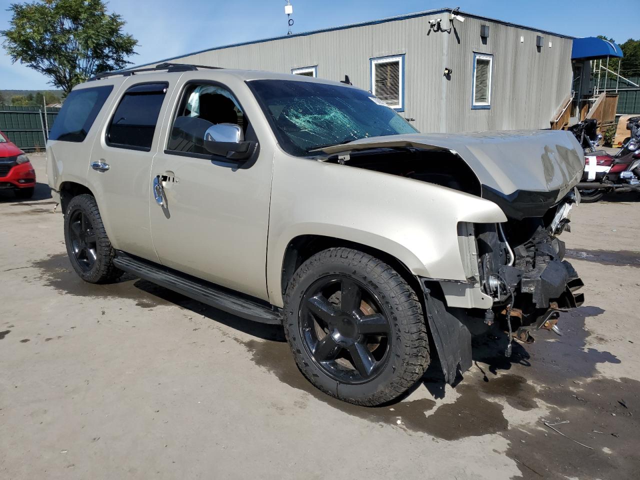 Photo 3 VIN: 1GNSKBE06DR377190 - CHEVROLET TAHOE K150 