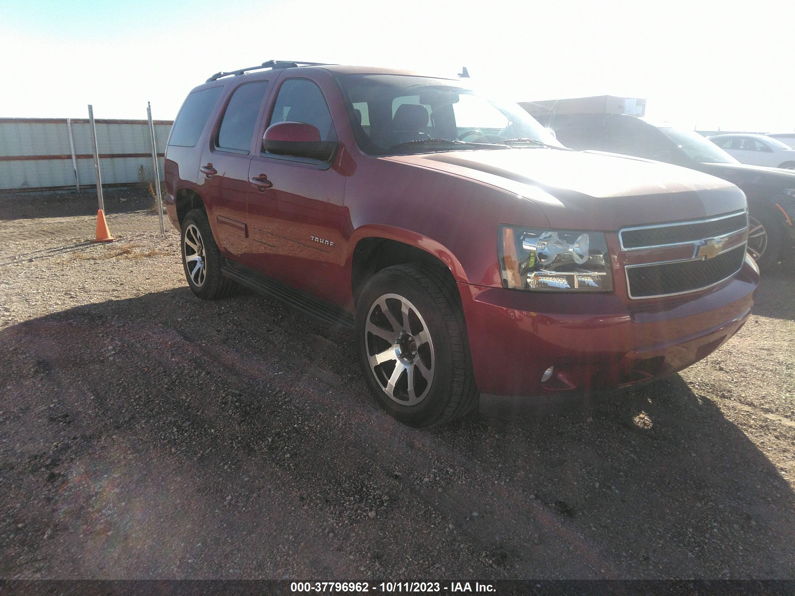 Photo 0 VIN: 1GNSKBE06ER242941 - CHEVROLET TAHOE 