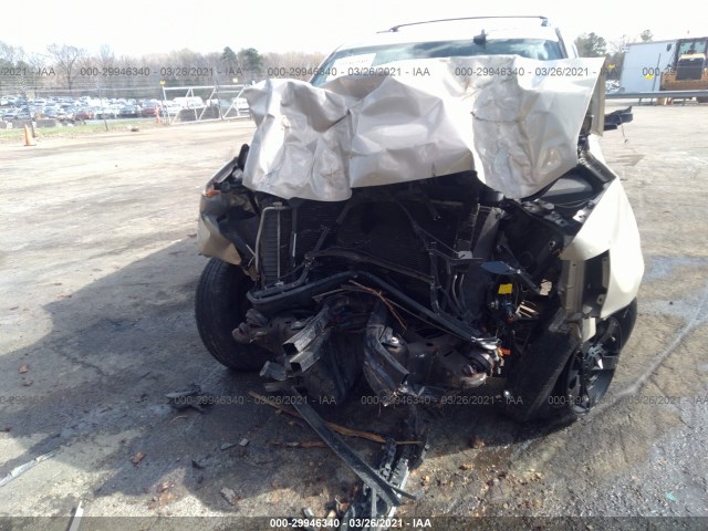 Photo 5 VIN: 1GNSKBE07CR316445 - CHEVROLET TAHOE 