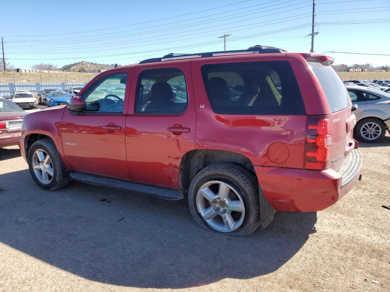 Photo 1 VIN: 1GNSKBE07DR292813 - CHEVROLET TAHOE 