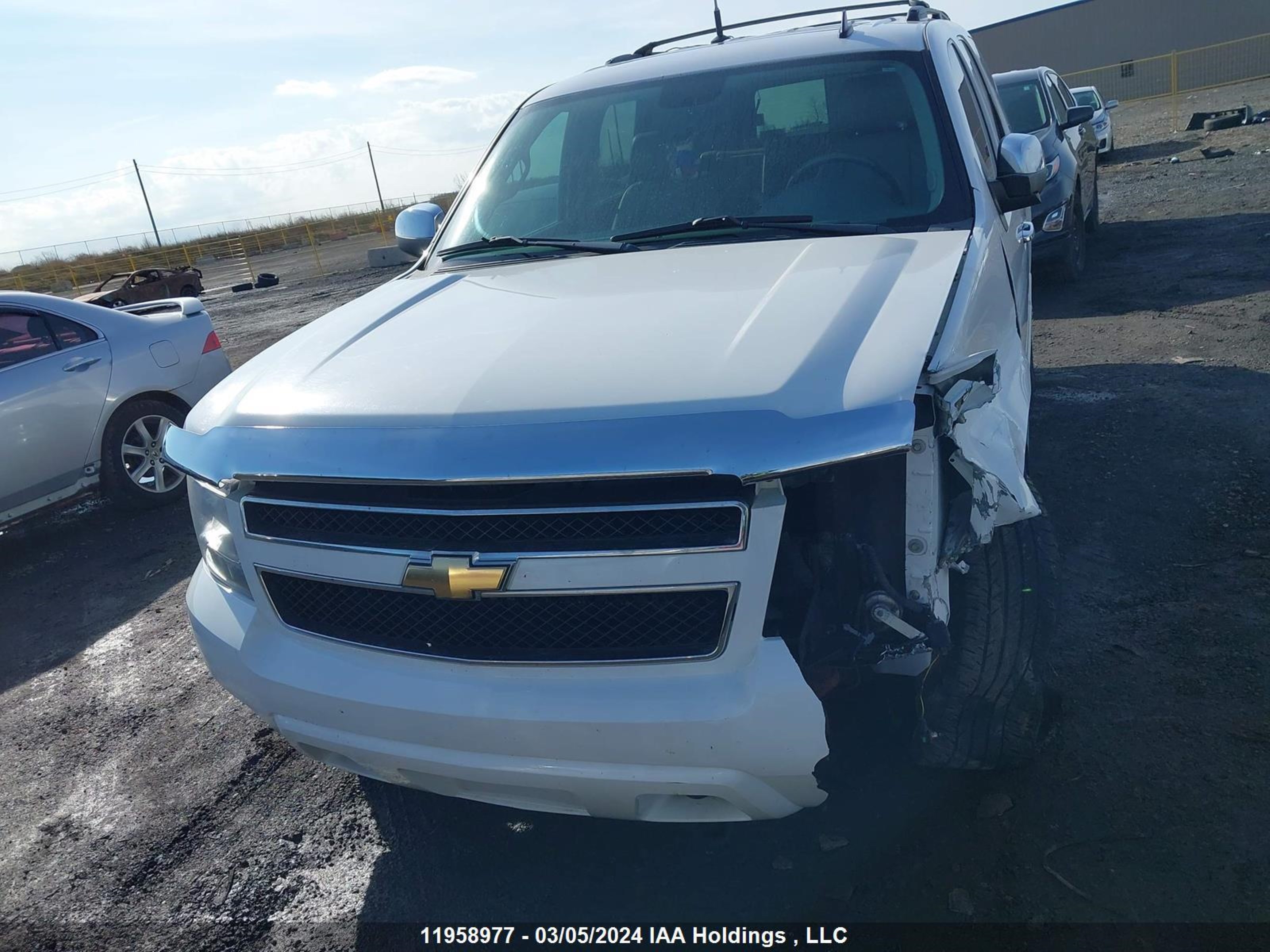 Photo 11 VIN: 1GNSKBE08BR346598 - CHEVROLET TAHOE 