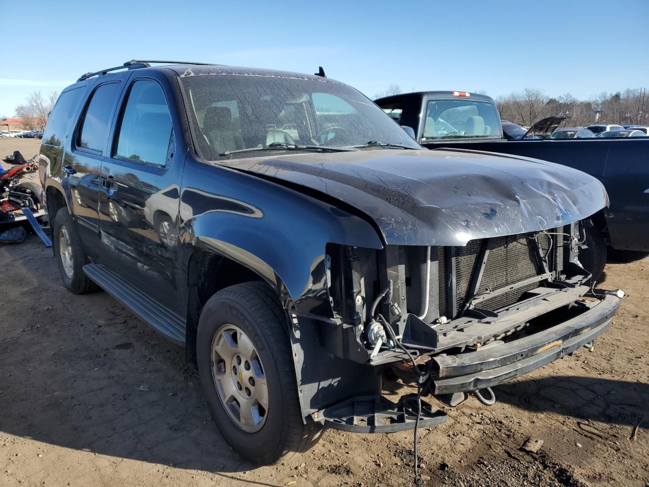 Photo 3 VIN: 1GNSKBE08CR278594 - CHEVROLET TAHOE 