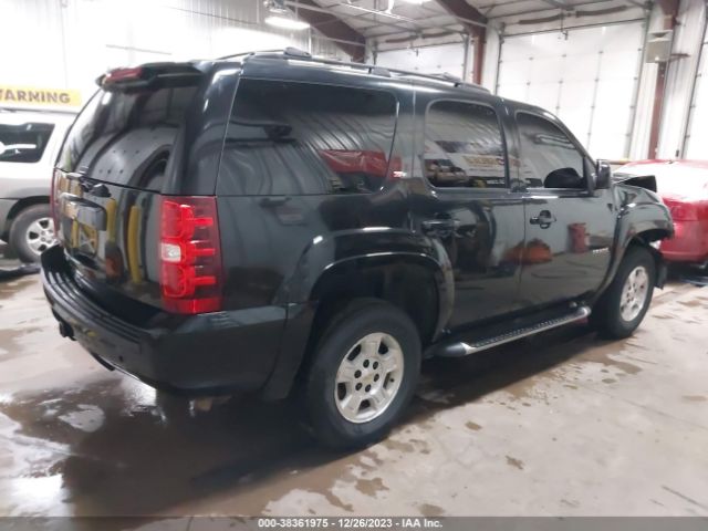 Photo 3 VIN: 1GNSKBE08DR107281 - CHEVROLET TAHOE 