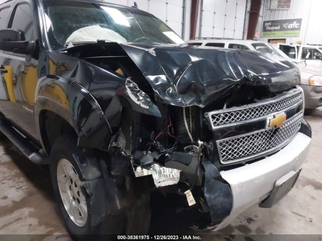 Photo 5 VIN: 1GNSKBE08DR107281 - CHEVROLET TAHOE 