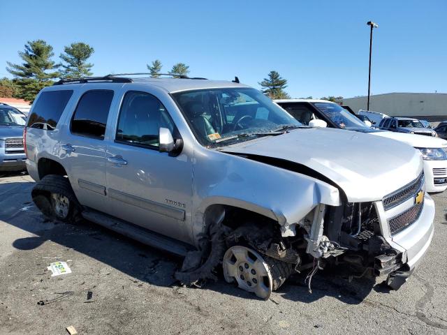 Photo 3 VIN: 1GNSKBE08DR307903 - CHEVROLET TAHOE 