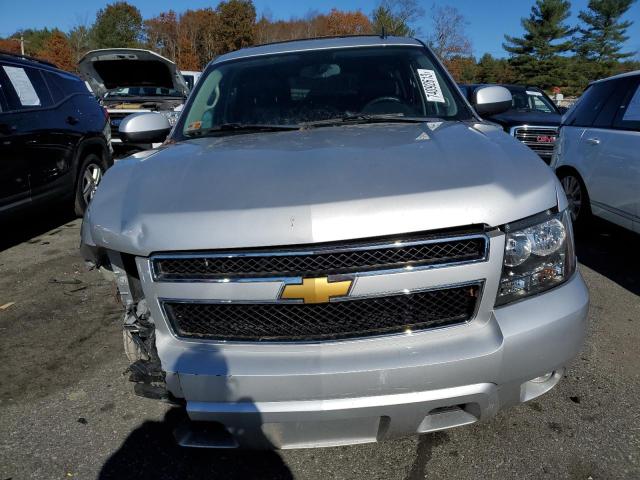 Photo 4 VIN: 1GNSKBE08DR307903 - CHEVROLET TAHOE 