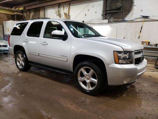 Photo 3 VIN: 1GNSKBE08ER149113 - CHEVROLET TAHOE 