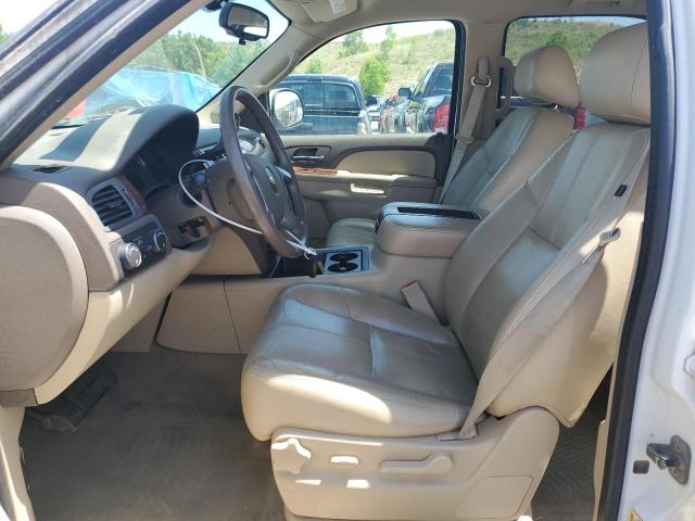 Photo 6 VIN: 1GNSKBE09BR299002 - CHEVROLET TAHOE 