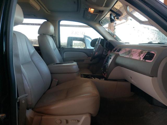 Photo 4 VIN: 1GNSKBE09BR383630 - CHEVROLET TAHOE K150 